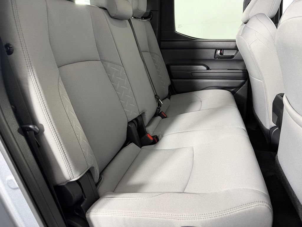 Used 2025 Toyota Tacoma SR5 AWD/4WD image 27