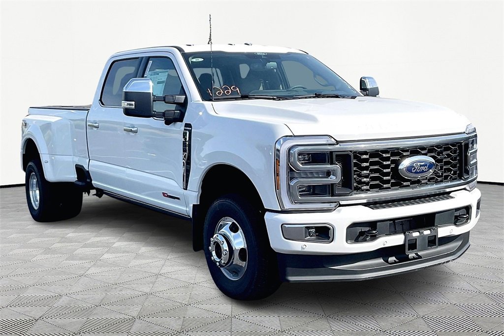 New 2026 Ford F350 Platinum