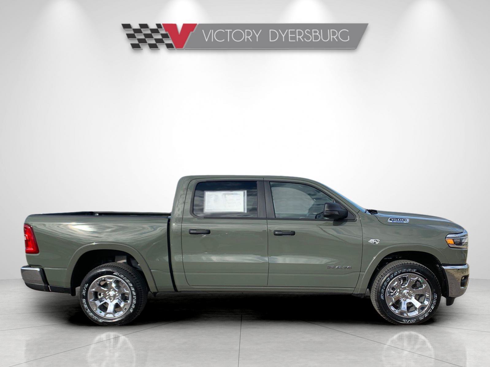 New 2026 RAM 1500 Big Horn AWD/4WD image 9