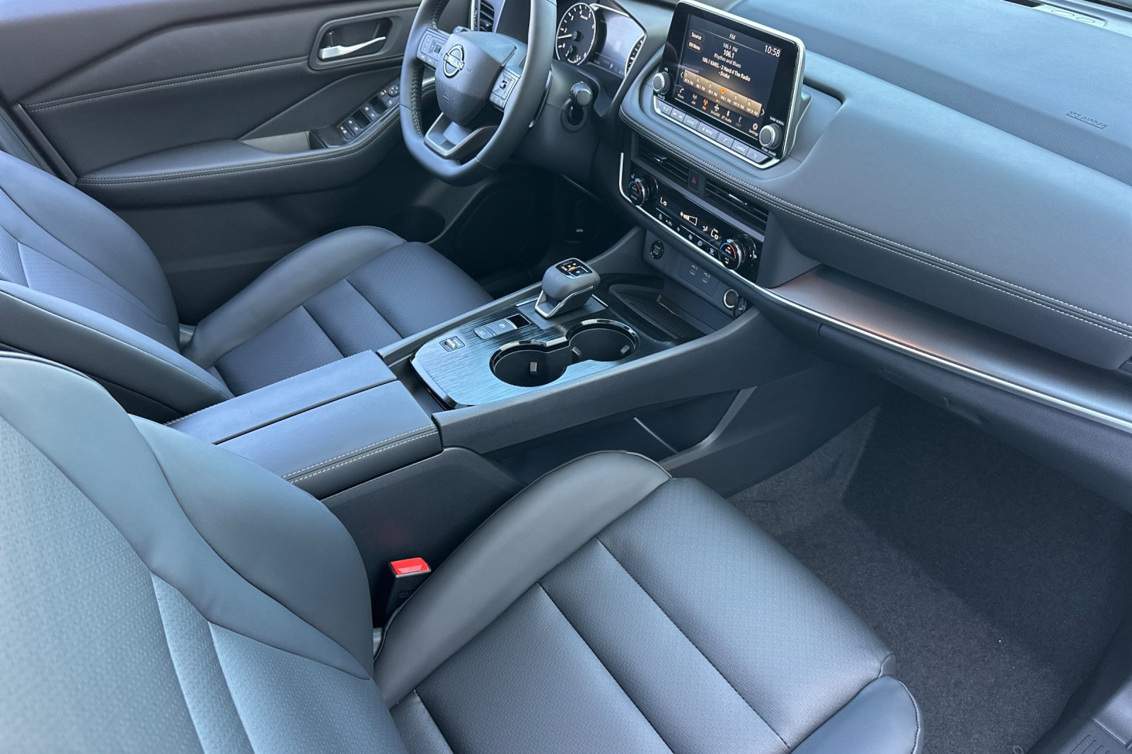 New 2026 Nissan Rogue Dark Armor FWD image 13
