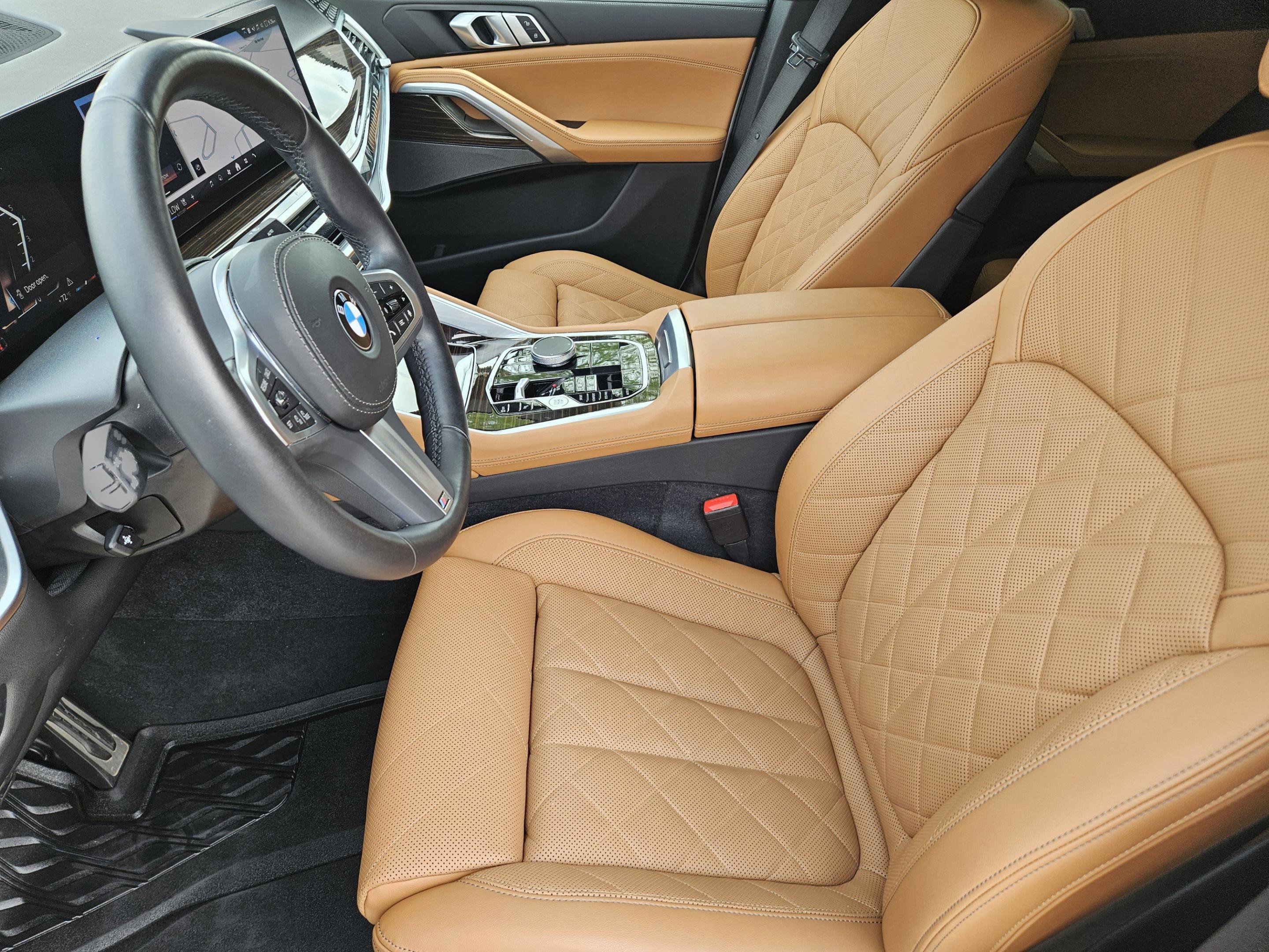 Used 2024 BMW X6 xDrive40i w/ Premium Package image 13