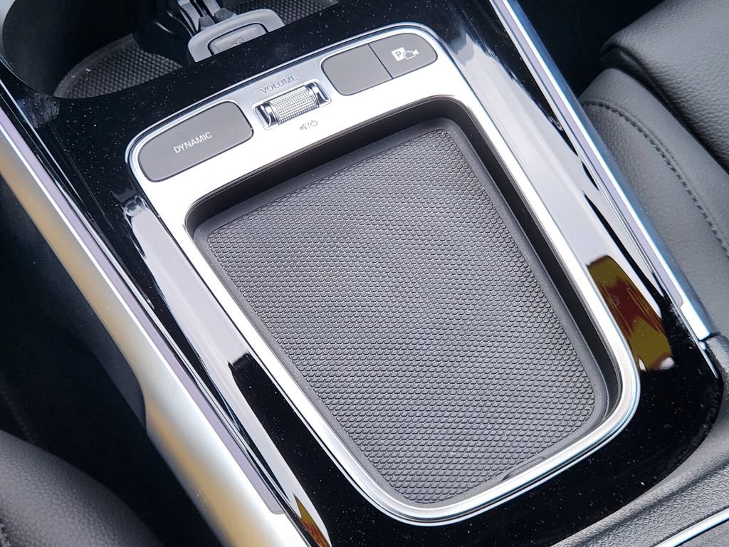 Certified 2025 Mercedes-Benz GLB 250 4MATIC image 27
