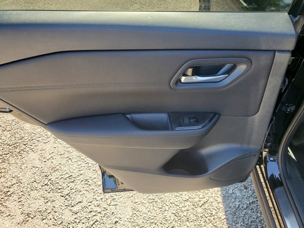 New 2026 Nissan Rogue Dark Armor FWD image 9