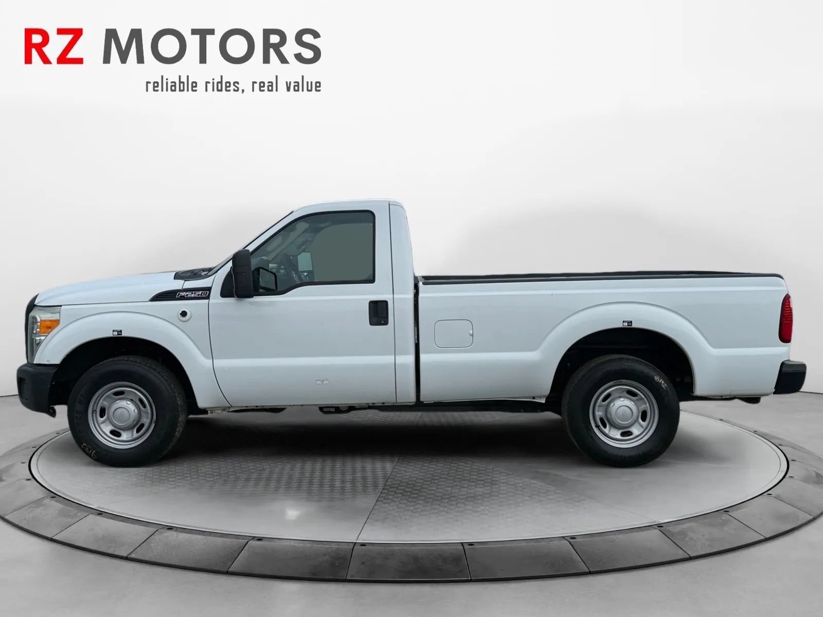 Used 2013 Ford F250 XL RWD image 2