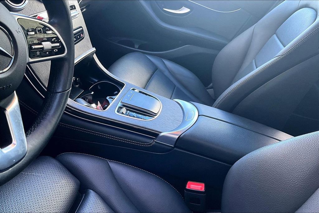 Used 2020 Mercedes-Benz GLC 300 4MATIC image 17