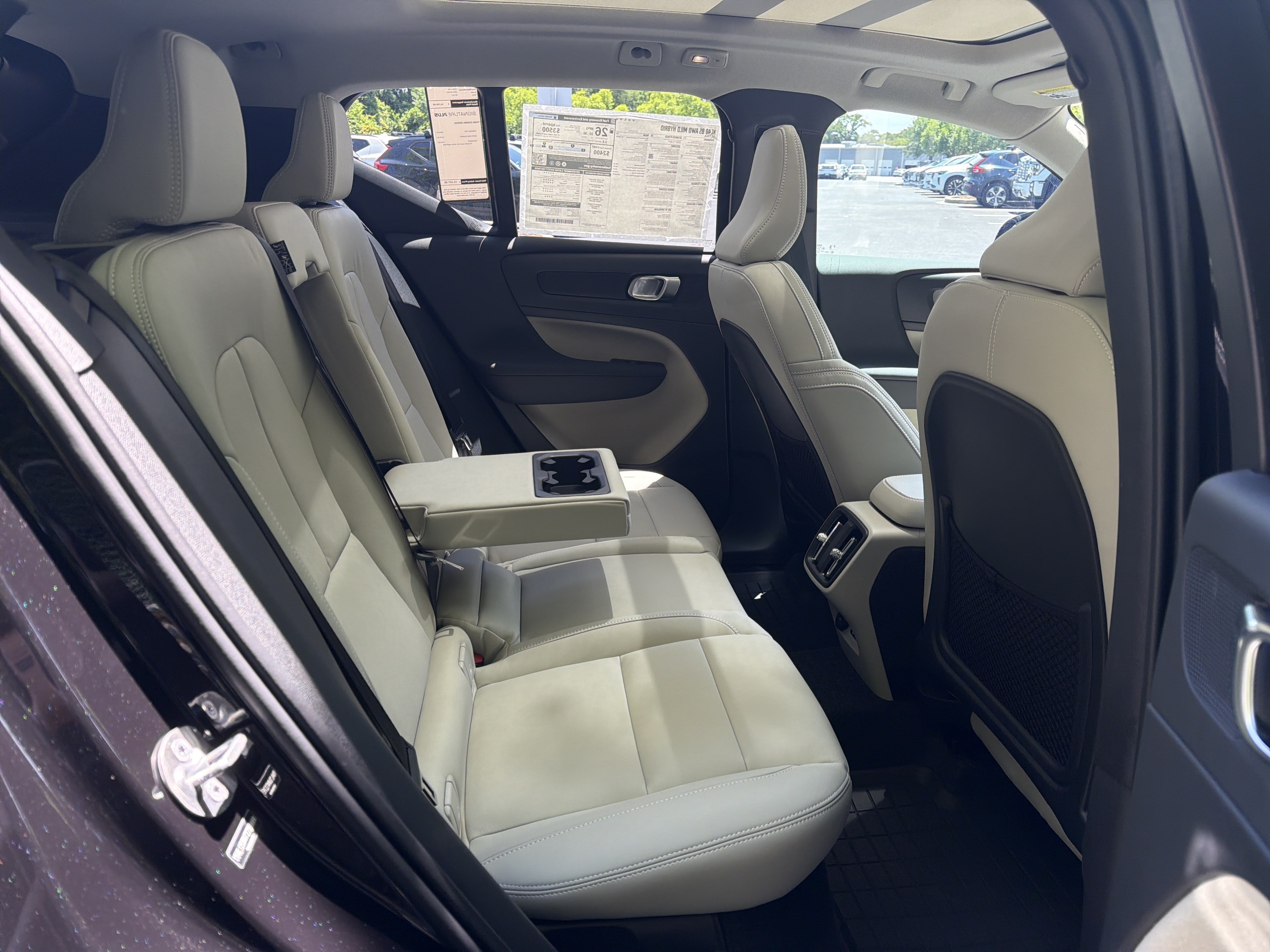 New 2026 Volvo XC40 B5 Ultra w/ Protection Package Premier AWD/4WD image 34