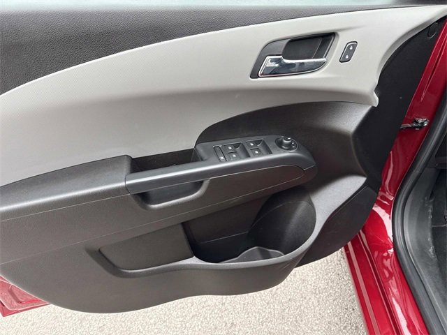 Used 2017 Chevrolet Sonic LT w/ Convenience Package image 10