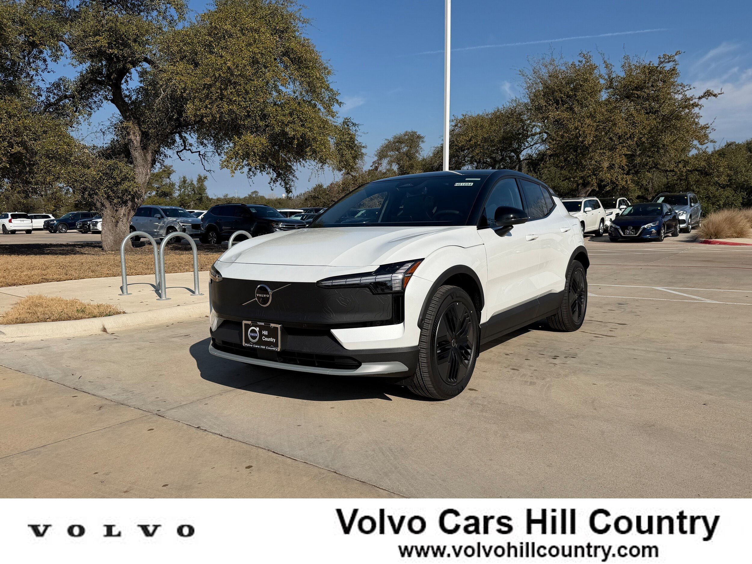 New 2026 Volvo EX30 Cross Country Ultra w/ Protection Package Premier