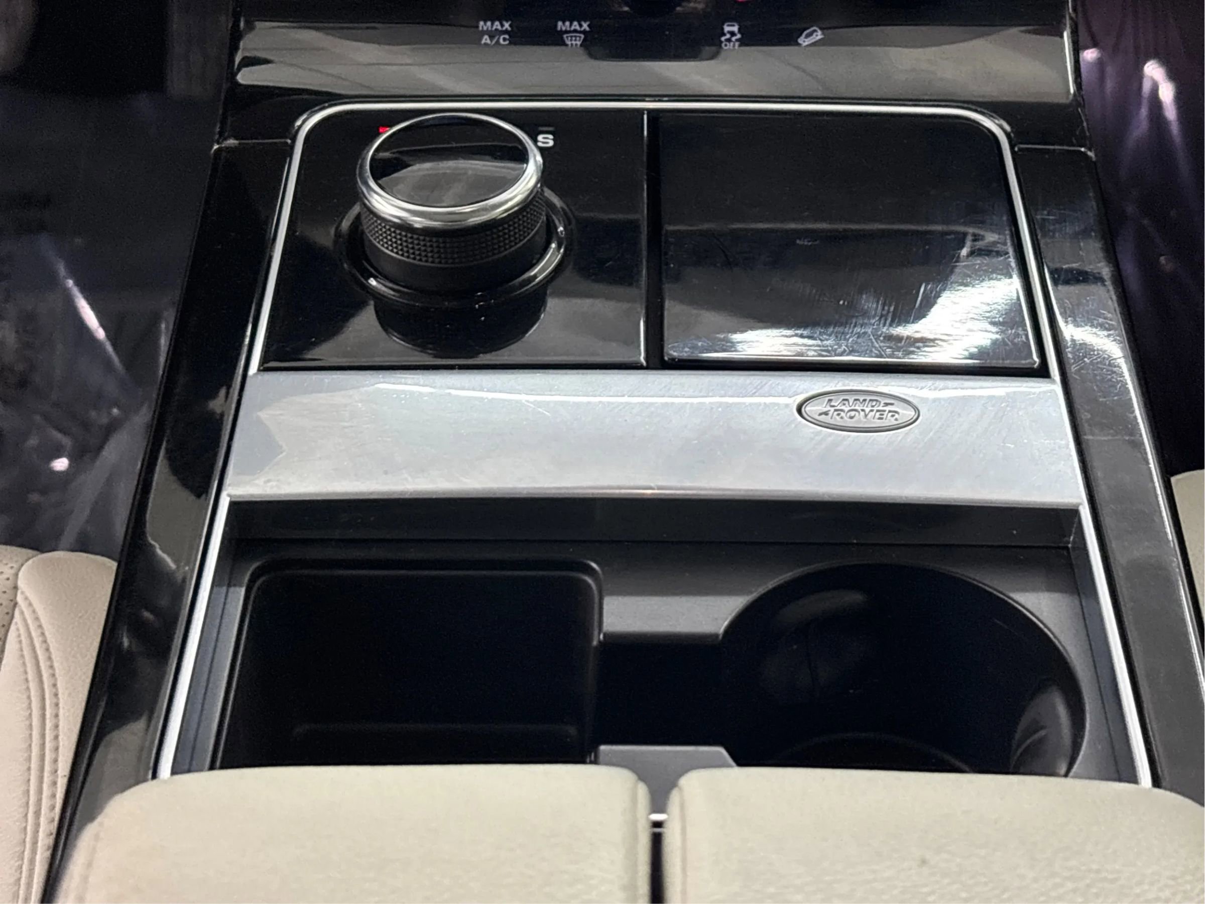 Used 2019 Land Rover Range Rover Velar S AWD/4WD image 22