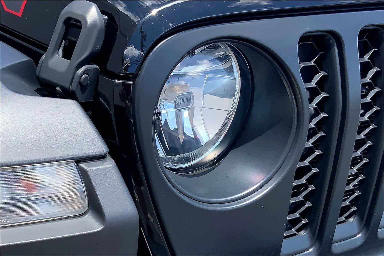 Used 2021 Jeep Gladiator Rubicon AWD/4WD image 31