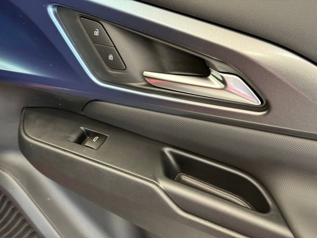 New 2026 Chevrolet Equinox EV LT AWD/4WD image 23