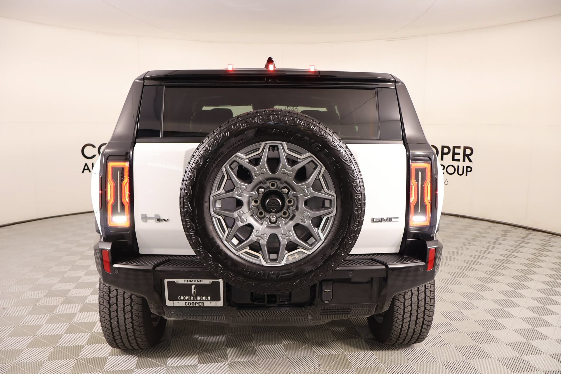 Used 2025 GMC Hummer EV 3X AWD/4WD image 22