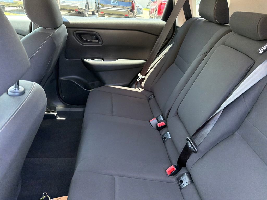 Used 2025 Nissan Rogue S FWD image 28