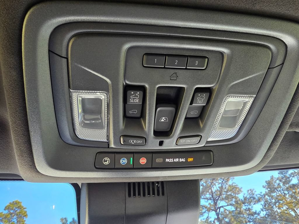 Used 2026 GMC Sierra 2500 AT4X AWD/4WD image 30