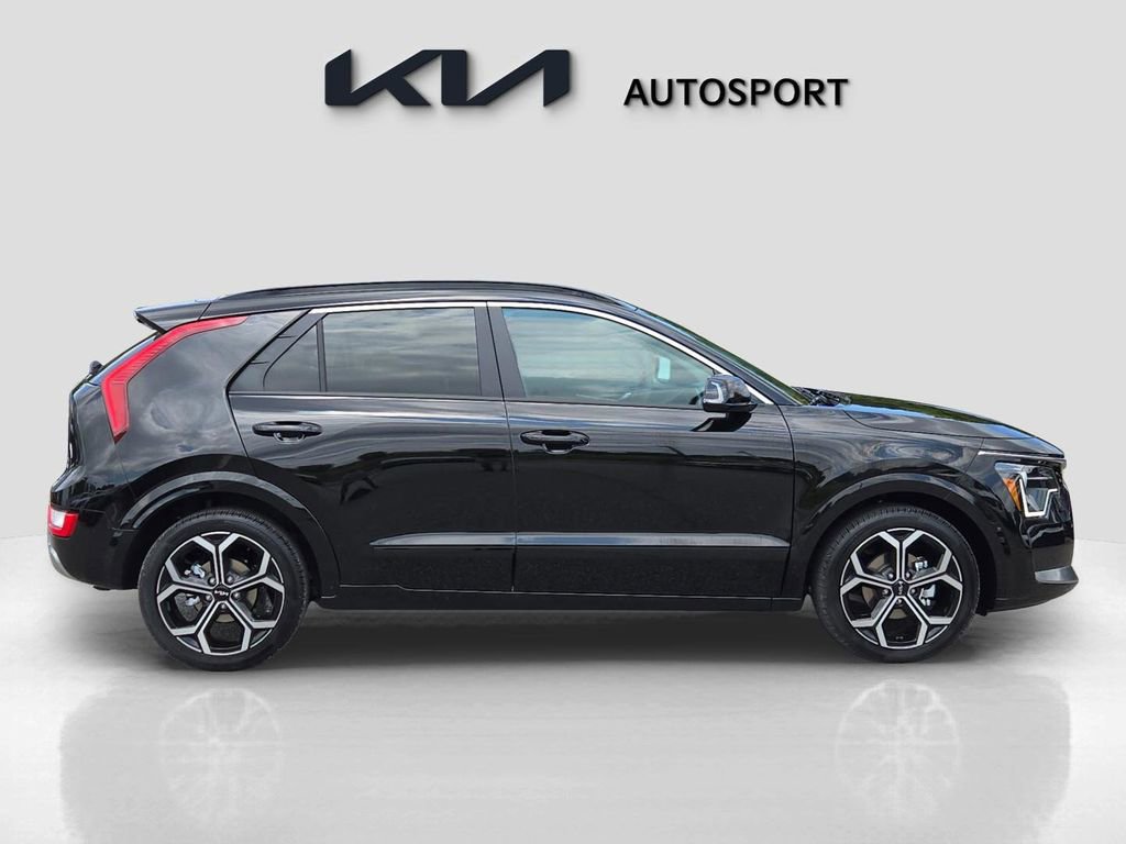 New 2025 Kia Niro EX Touring image 7