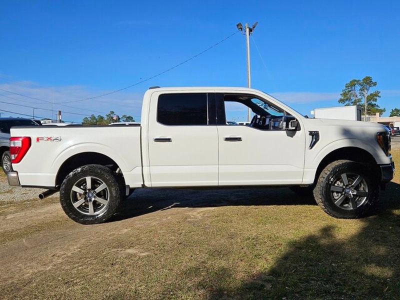 Used 2023 Ford F150 Lariat w/ Trailer Tow Package image 13