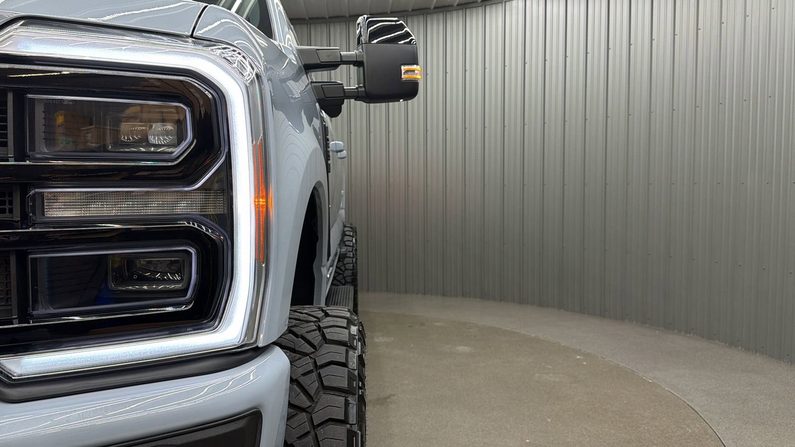 Used 2025 Ford F250 Platinum image 17
