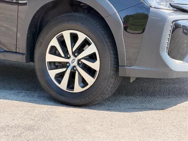 Used 2023 Subaru Outback Premium AWD/4WD image 31