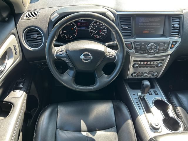 Used 2017 Nissan Pathfinder SL w/ SL Premium Package AWD/4WD image 17