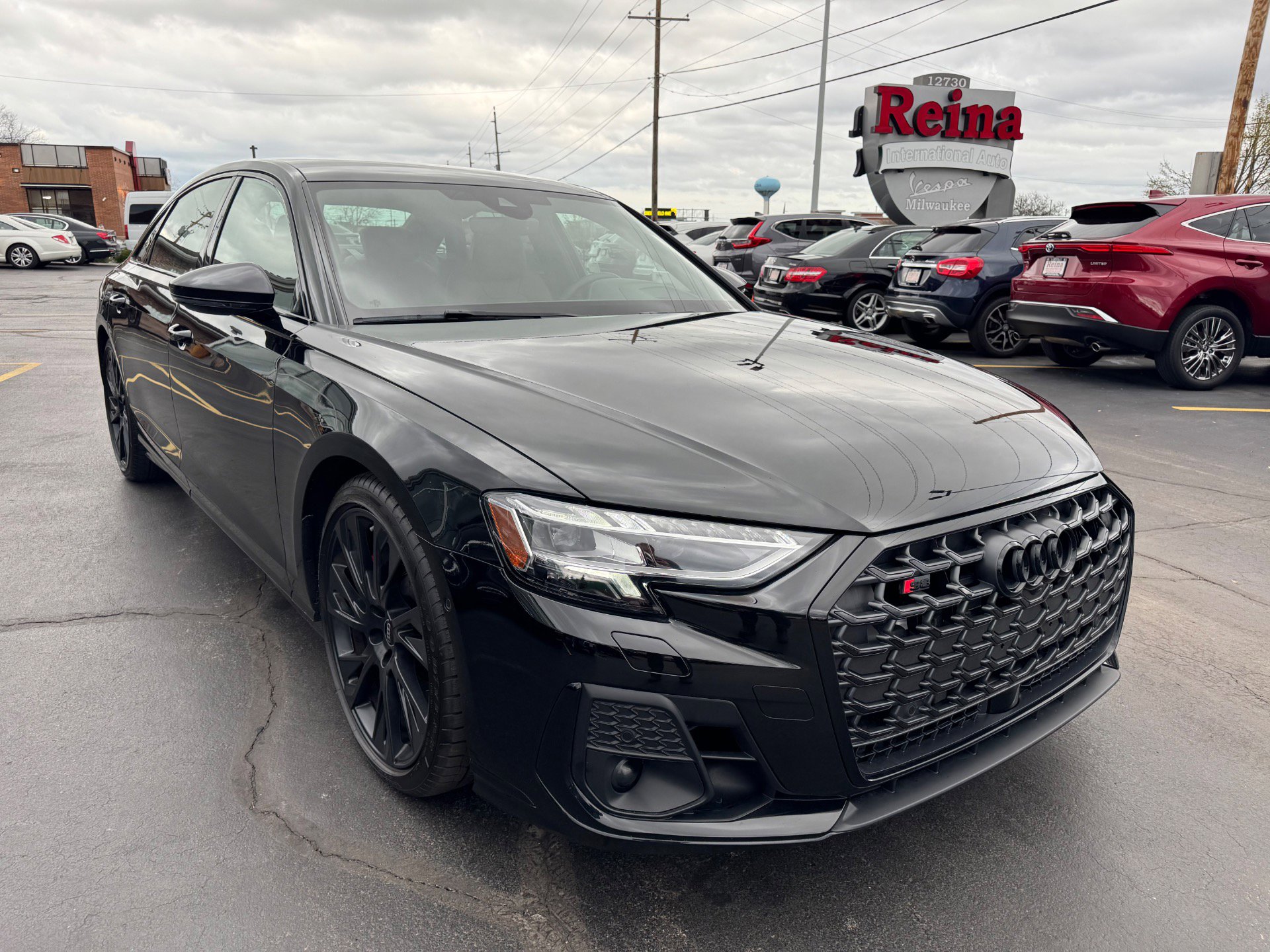 Used 2025 Audi S8 w/ Executive Package image 29