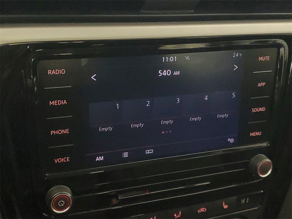 Used 2021 Volkswagen Passat 2.0T SE image 19