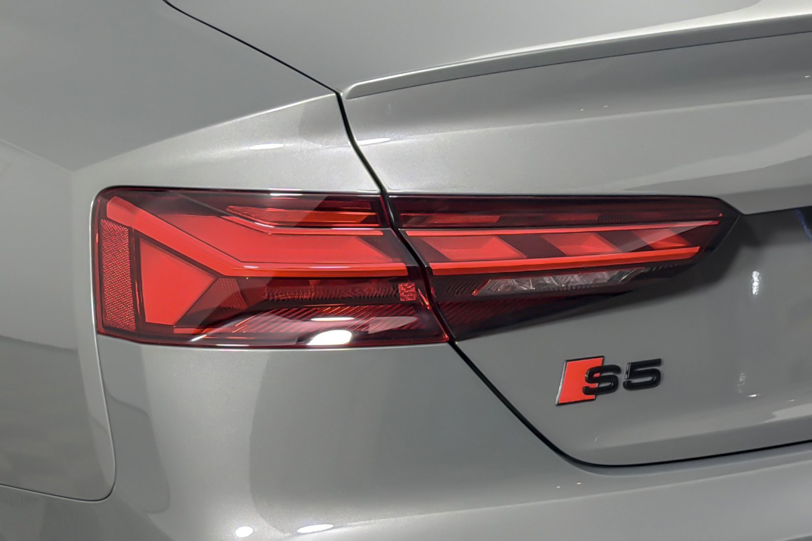 Used 2023 Audi S5 Premium Plus w/ Premium Plus image 26