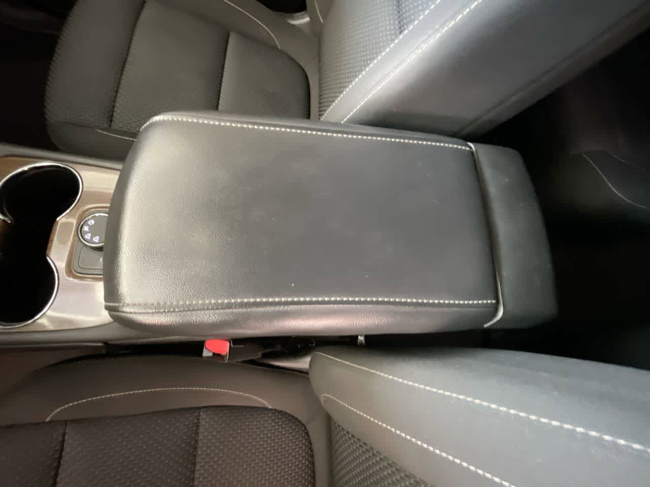 Used 2021 GMC Acadia SLE w/ Elevation Edition AWD/4WD image 21
