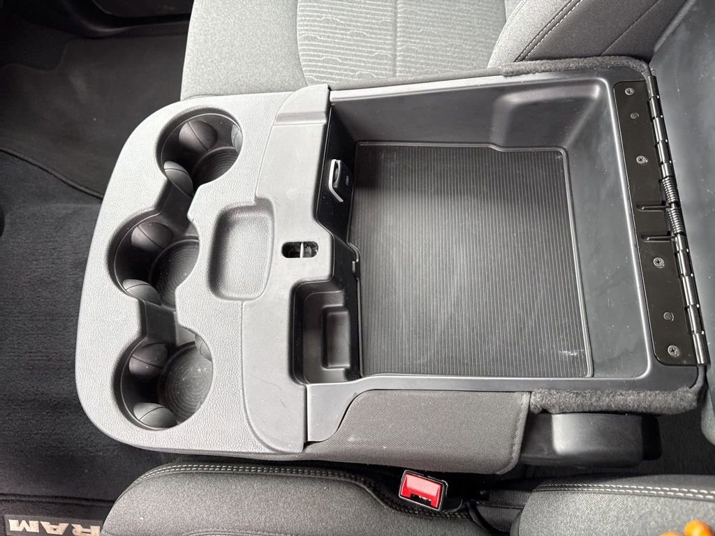 Used 2024 RAM 2500 Big Horn w/ Sport Appearance Package image 34