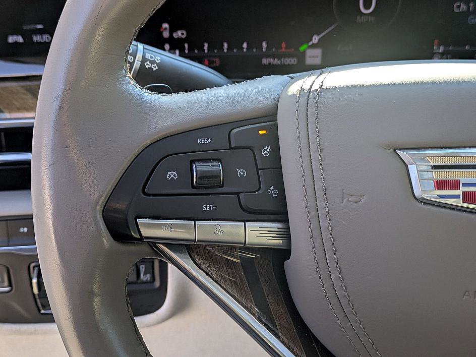 Used 2023 Cadillac Escalade Sport Platinum w/ LPO, ONYX Package image 18