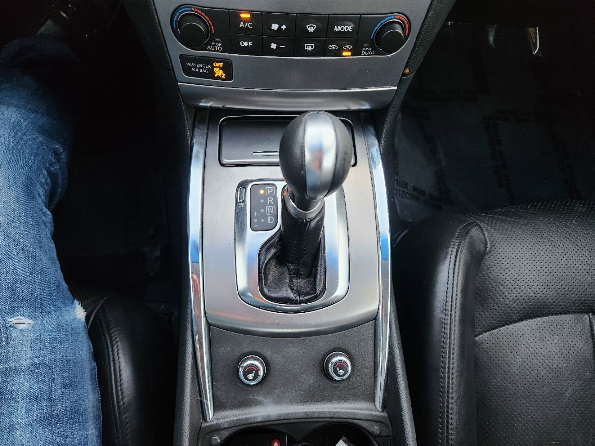 Used 2010 INFINITI G37 Journey w/ Premium Pkg RWD image 17