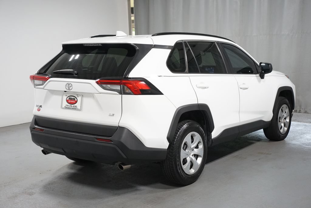 Used 2021 Toyota RAV4 LE FWD image 8