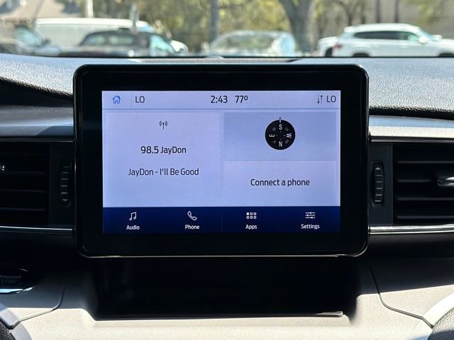 Used 2023 Ford Explorer XLT w/ Equipment Group 202A image 22