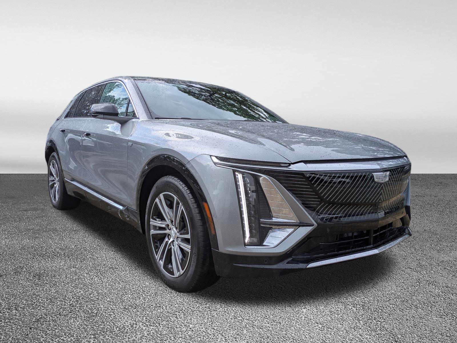 New 2025 Cadillac Lyriq Luxury image 3