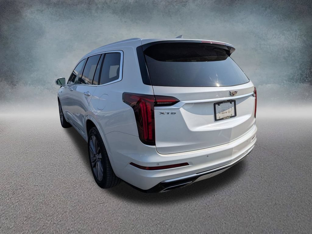 Used 2020 Cadillac XT6 Premium Luxury FWD image 7