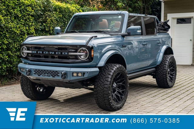 Used 2023 Ford Bronco Outer Banks AWD/4WD image 1