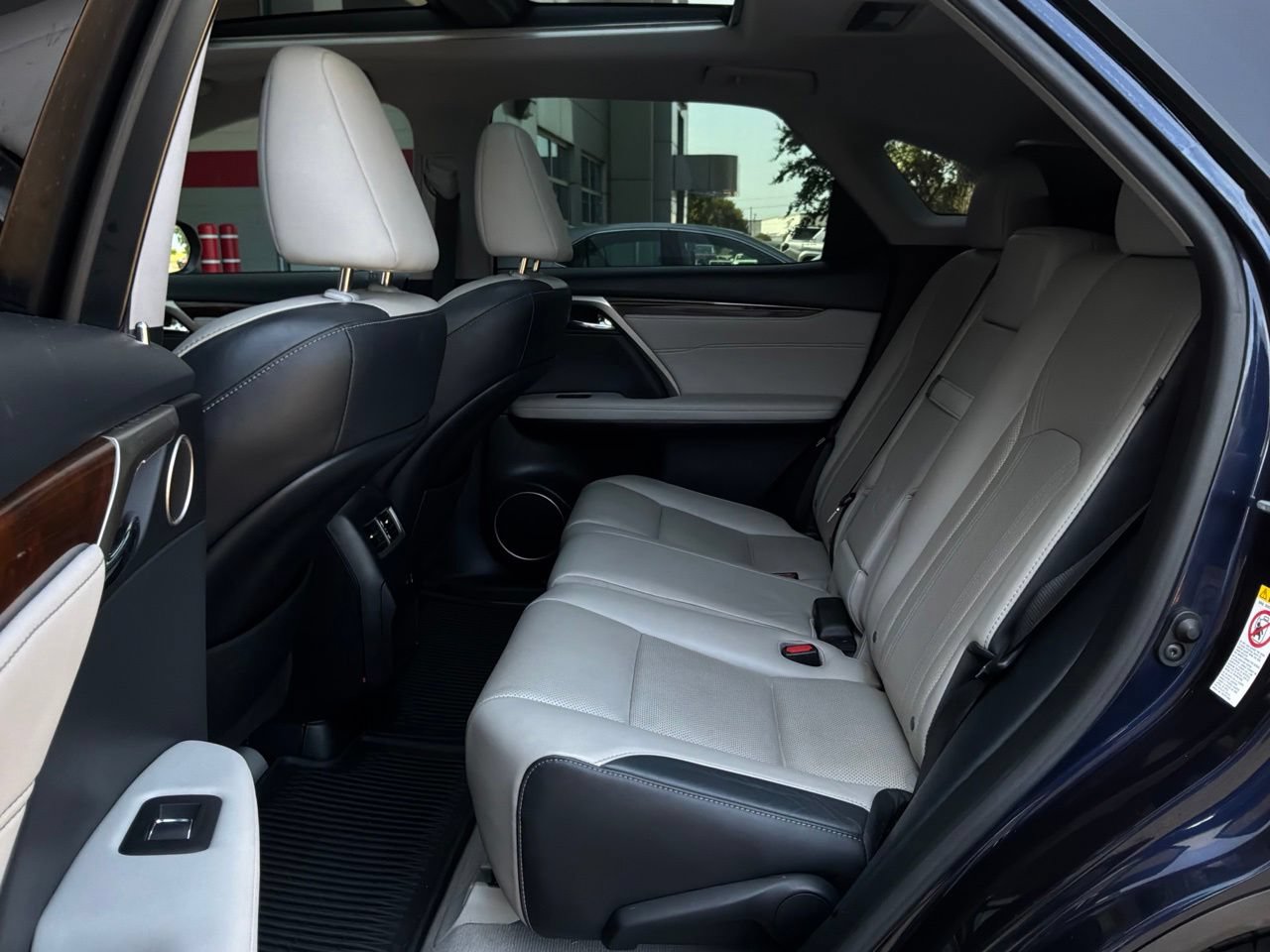 Used 2018 Lexus RX 350 FWD w/ Premium Package image 11