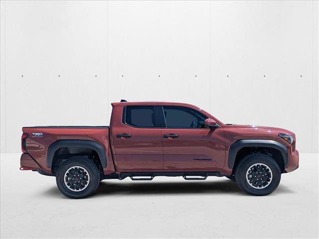 Used 2025 Toyota Tacoma TRD Off-Road image 4