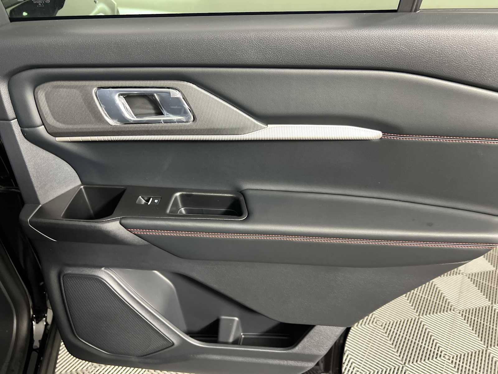 New 2026 Ford Explorer ST-Line RWD image 16