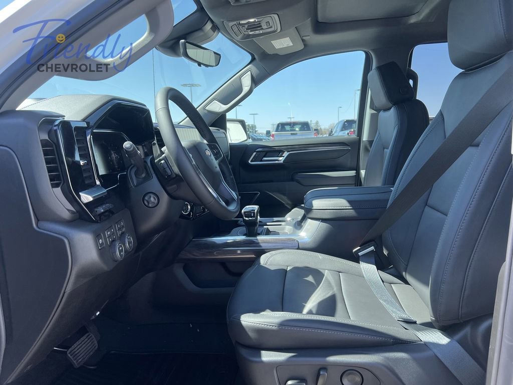 New 2026 Chevrolet Silverado 1500 LTZ w/ LTZ Premium Package AWD/4WD image 4