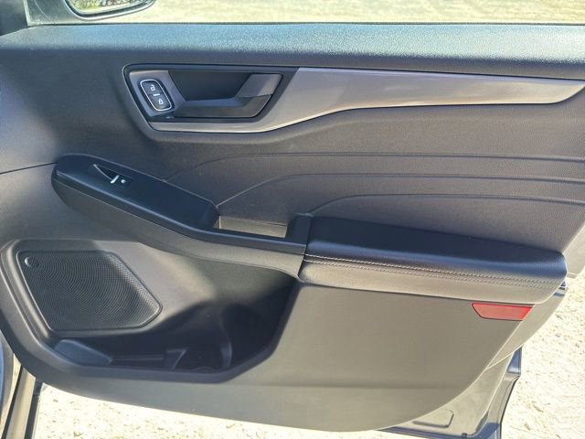 Used 2025 Ford Escape Active AWD/4WD image 23