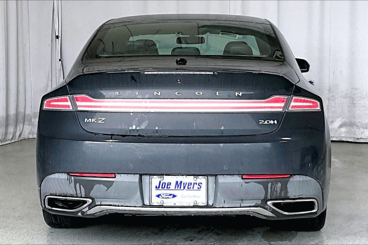 Used 2017 Lincoln MKZ Reserve FWD image 1
