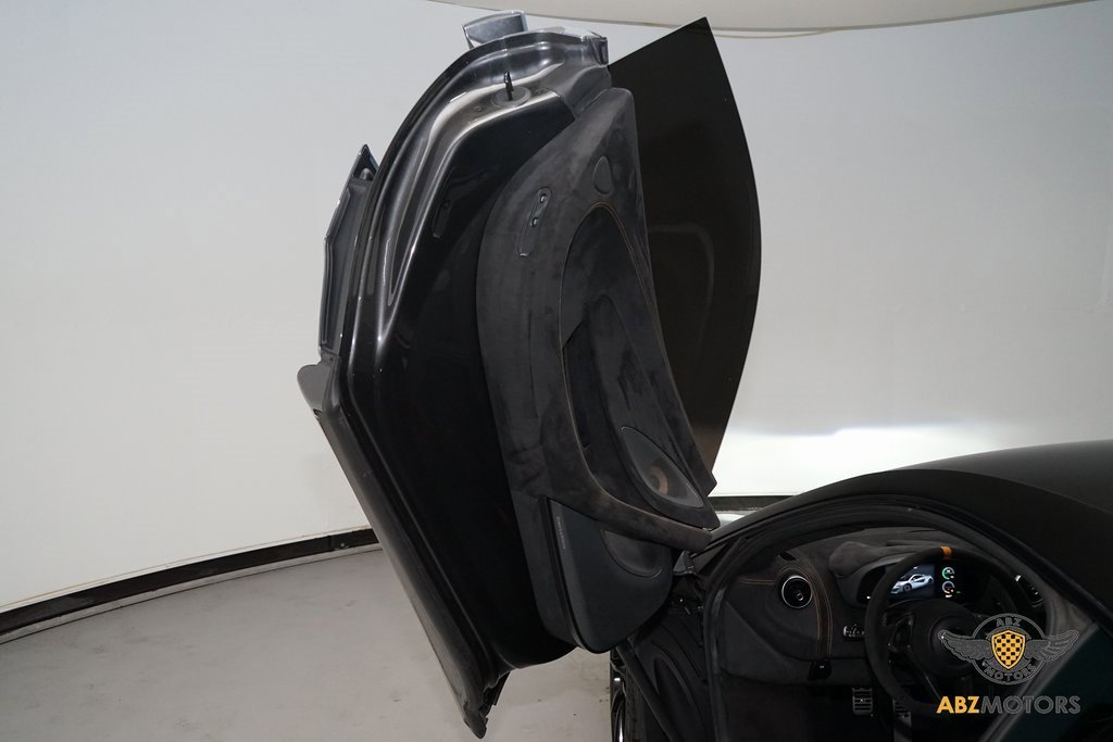 Used 2019 McLaren 600LT image 18