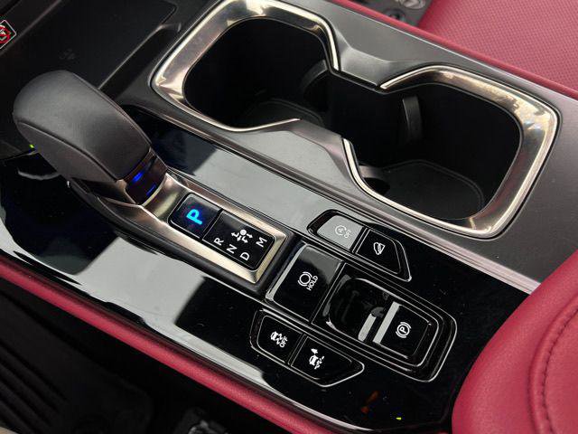 Certified 2025 Lexus NX 350 AWD w/ Accessory Package (2T) image 23
