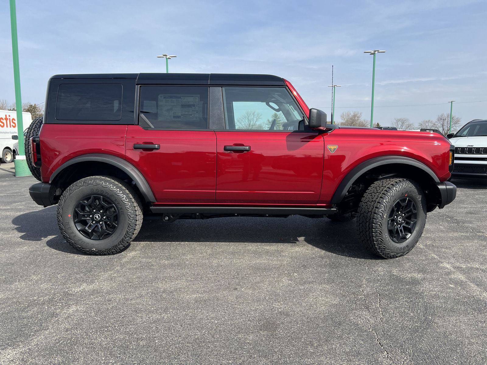 New 2026 Ford Bronco Badlands image 2