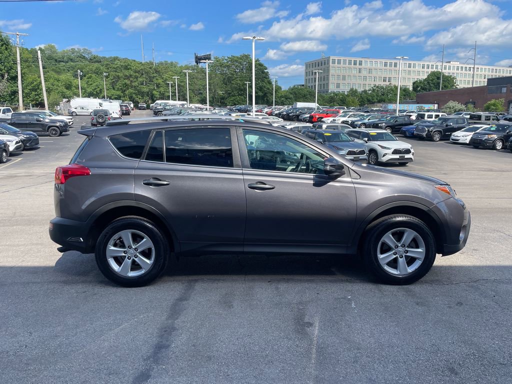Used 2014 Toyota RAV4 XLE AWD/4WD image 7