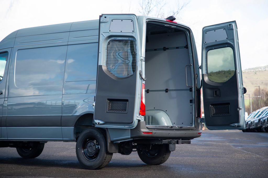 New 2026 Mercedes-Benz Sprinter 2500 image 9