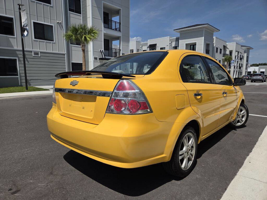 Used 2009 Chevrolet Aveo LT FWD image 6