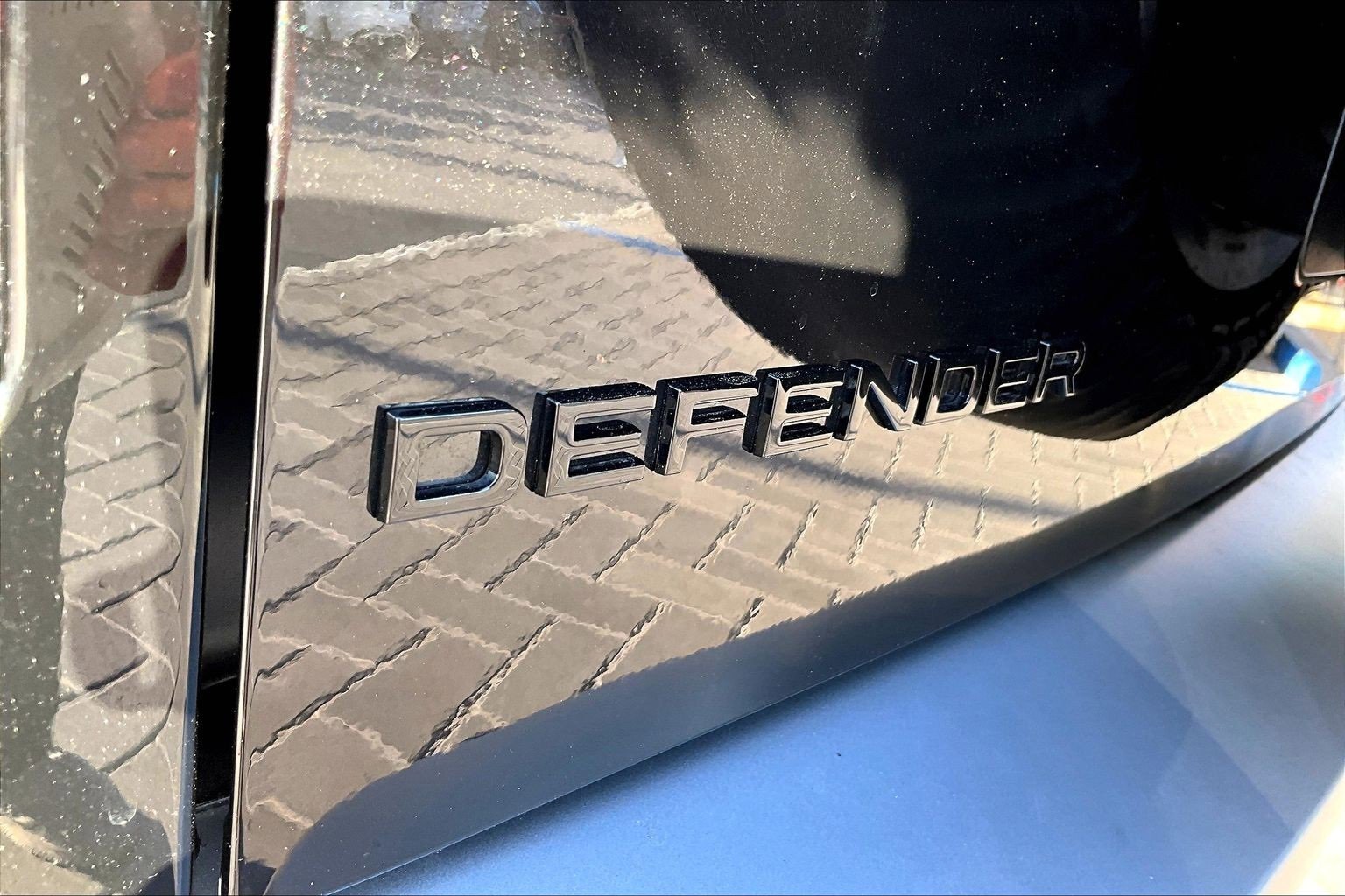 Used 2024 Land Rover Defender 110 S image 8