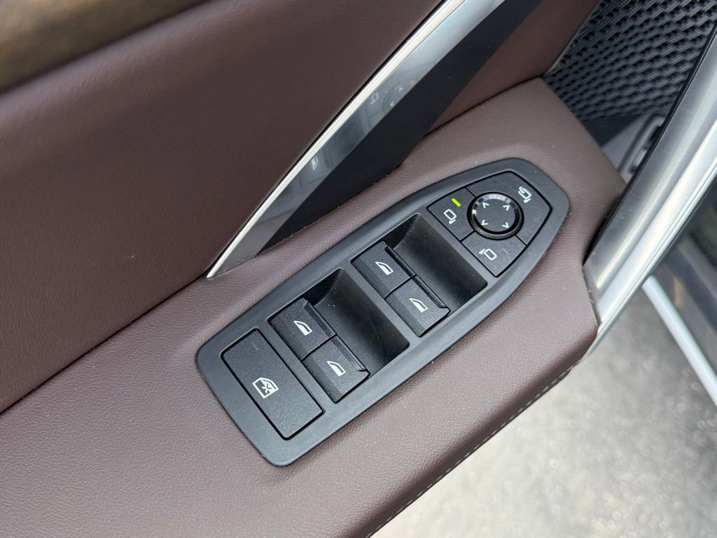 Certified 2025 BMW X1 xDrive28i w/ Premium Package image 10