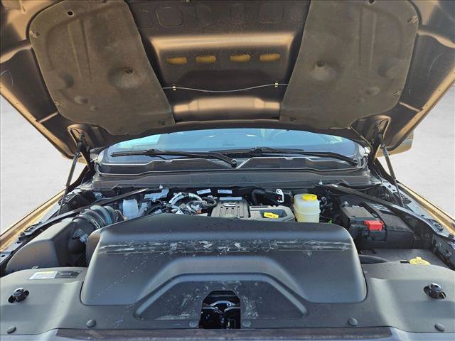 New 2026 RAM 2500 Laramie w/ Night Edition AWD/4WD image 17